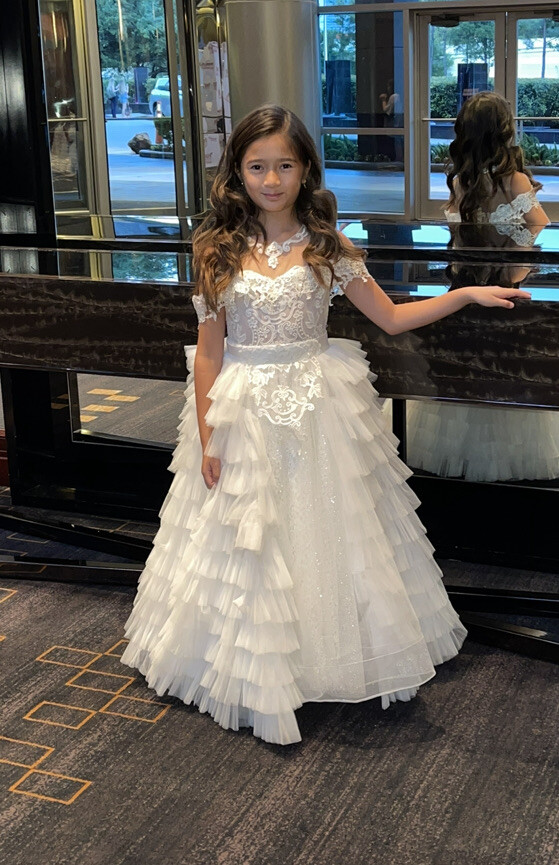 Robe De Demoiselle D'honneur Ou Flower Girl - Taille 7-8 Ans - Épaule Froide, Jupe à Volants
