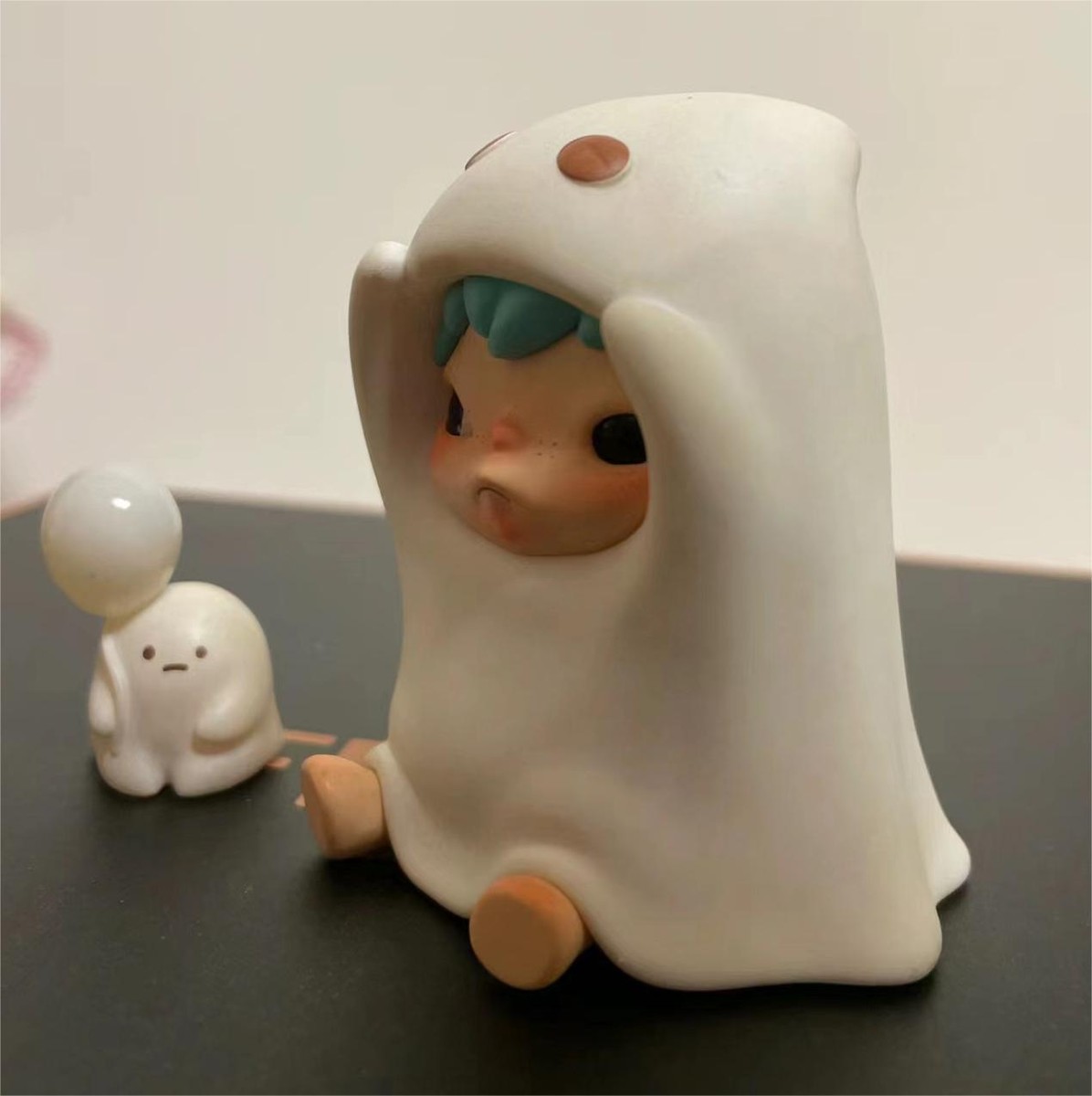 POPMART HIRONO ゴースト　プレート HIRONO The Other One - The Ghost - POP MART (United States)