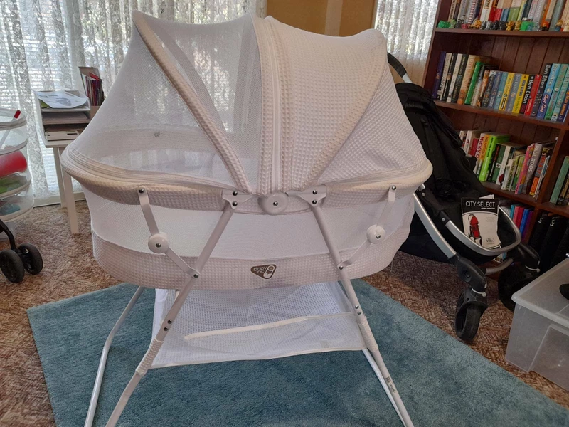 gumtree bassinet