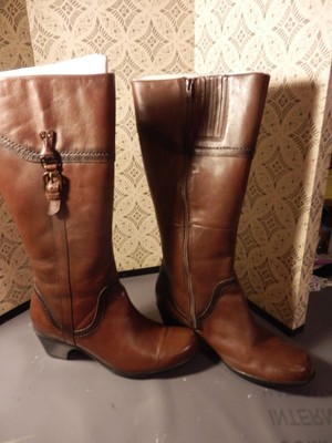 clarks ladies boots wide fit