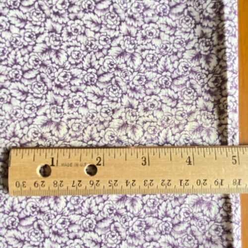 1 YD Vintage Packed Floral Fabric Purple Quilting Cotton - Picture 4 of 5
