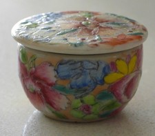 Antique Chinese Hand Painted FAMILE ROSE LIDDED POT - Signed