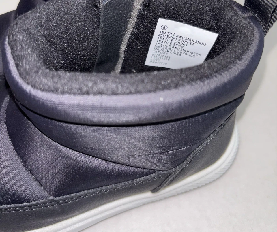 Cat & Jack Boys Archie Jule Bota de Nieve Puffer Negra con Pisada Deportiva Talla 8 Foto 4 de 4