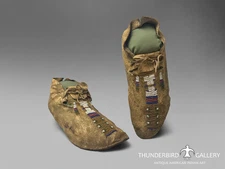 Arapaho Moccasins / 1870