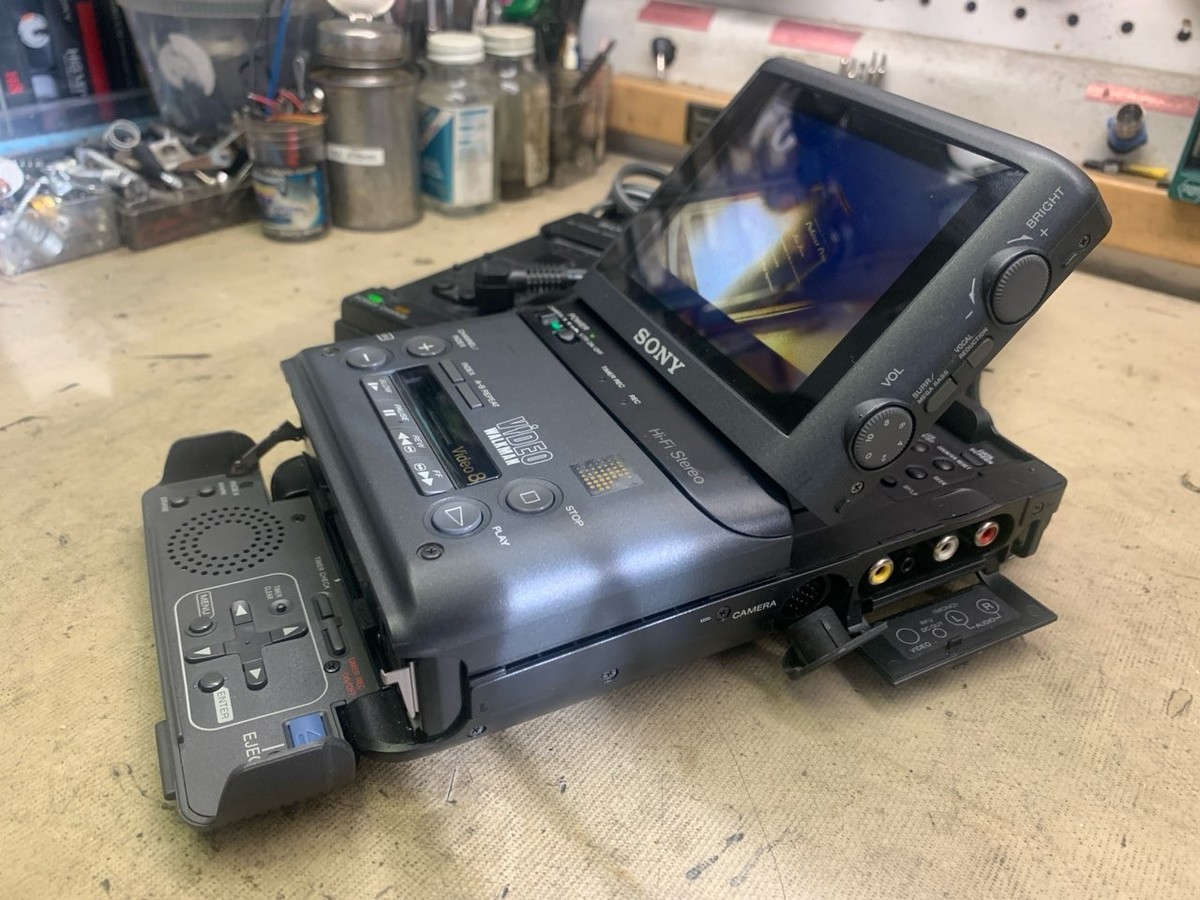 Fully Restored Sony GV-500 8mm Hi8 Stereo HiFi VCR VideoWalkman
