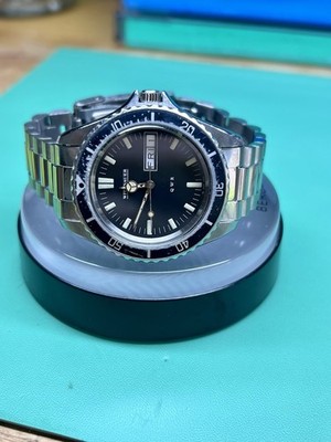 Wittnauer Skin Diver QWR Quartz Watch For Parts Or Repair Very Rare Running