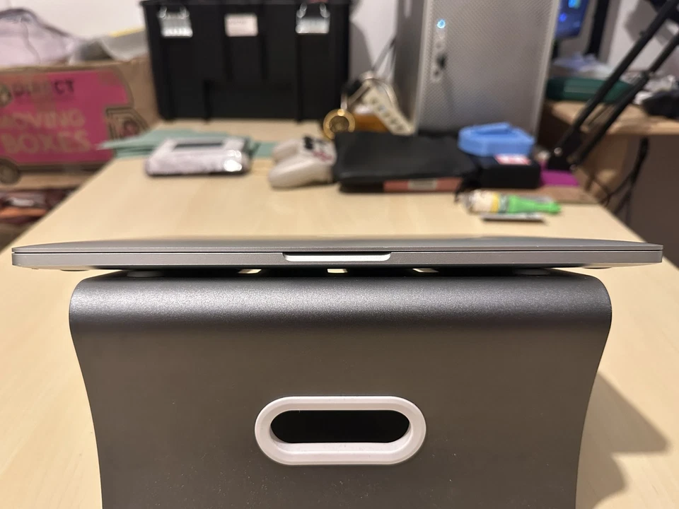 Apple MacBook Pro 13" 2016 · i5 · 16GB · 512GB, photo 2 of 5