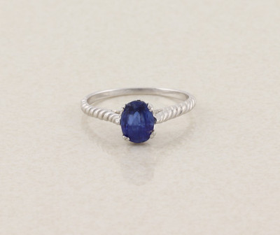 Sterling Silber Glas gefüllt behandelt natürlicher Saphir Ring Größe 9 3/4 Avon