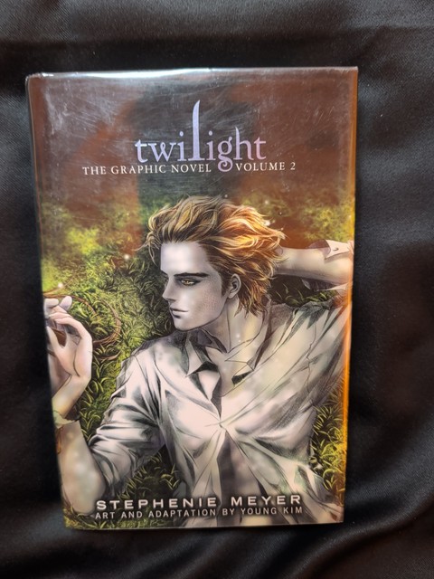 Twilight: the Graphic Novel #2 (Yen Press October 2011)