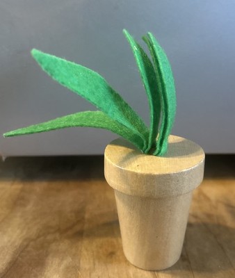 Vintage Kid Kraft Dollhouse Furniture, Wood Felt Replacement House Plant