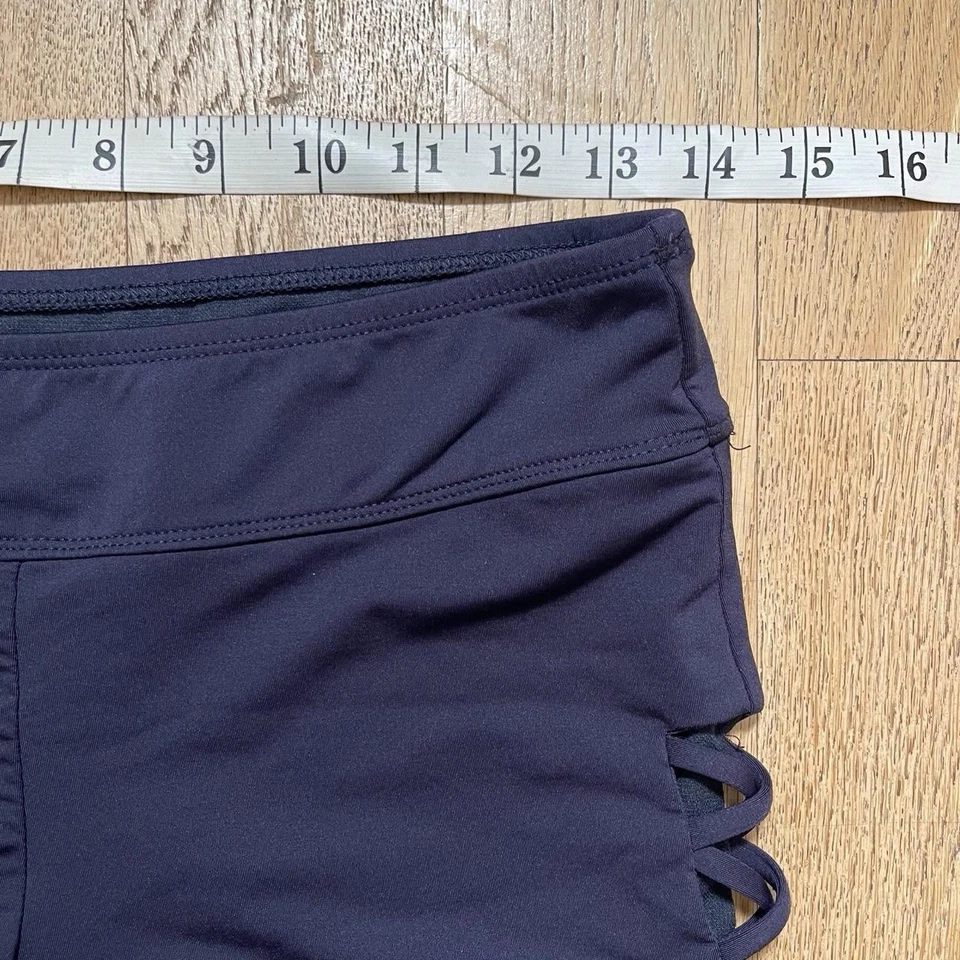 "Pantalones cortos de natación Y2K Mossimo azul marino recortado celosía - talla S/28"" cintura" Foto 3 de 3