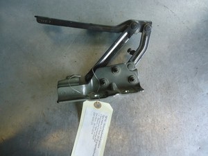 Opel Astra J Motorhaubenscharniere 20879202 LH 59740