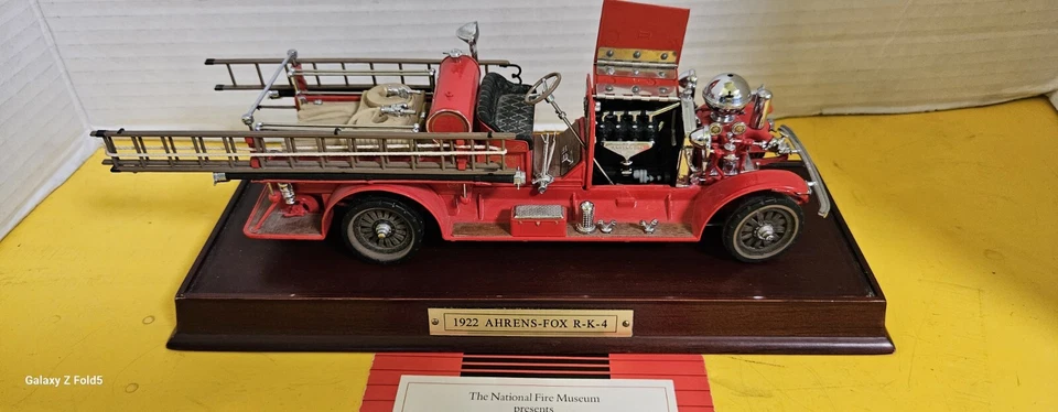 Franklin Mint The 1922 Ahrens-Fox R-K-4 Pumper W/C.O.A. Excellent Condition. - Image 4 of 4
