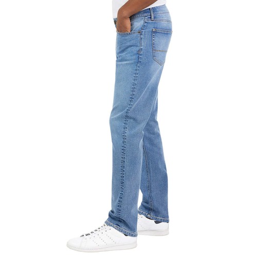 Izod Men's Comfort Stretch Straight Fit Jeans - Picture 39 of 56