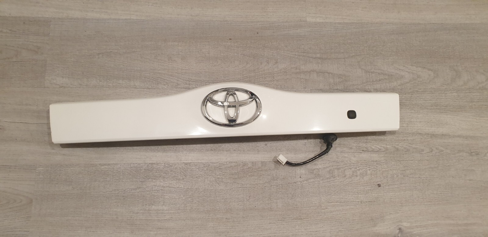 0409 Toyota Prius Trunk Hatch Lid Garnish Panel Molding Liftgate Trim