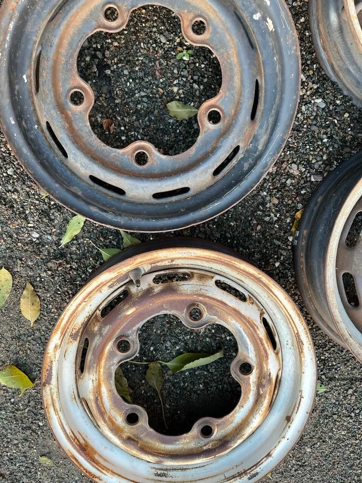 NICE SET OF 4 USED ORIGINAL VW BUS 14 INCH STEEL WHEELS WIDE 5 - Изображение 3 из 4