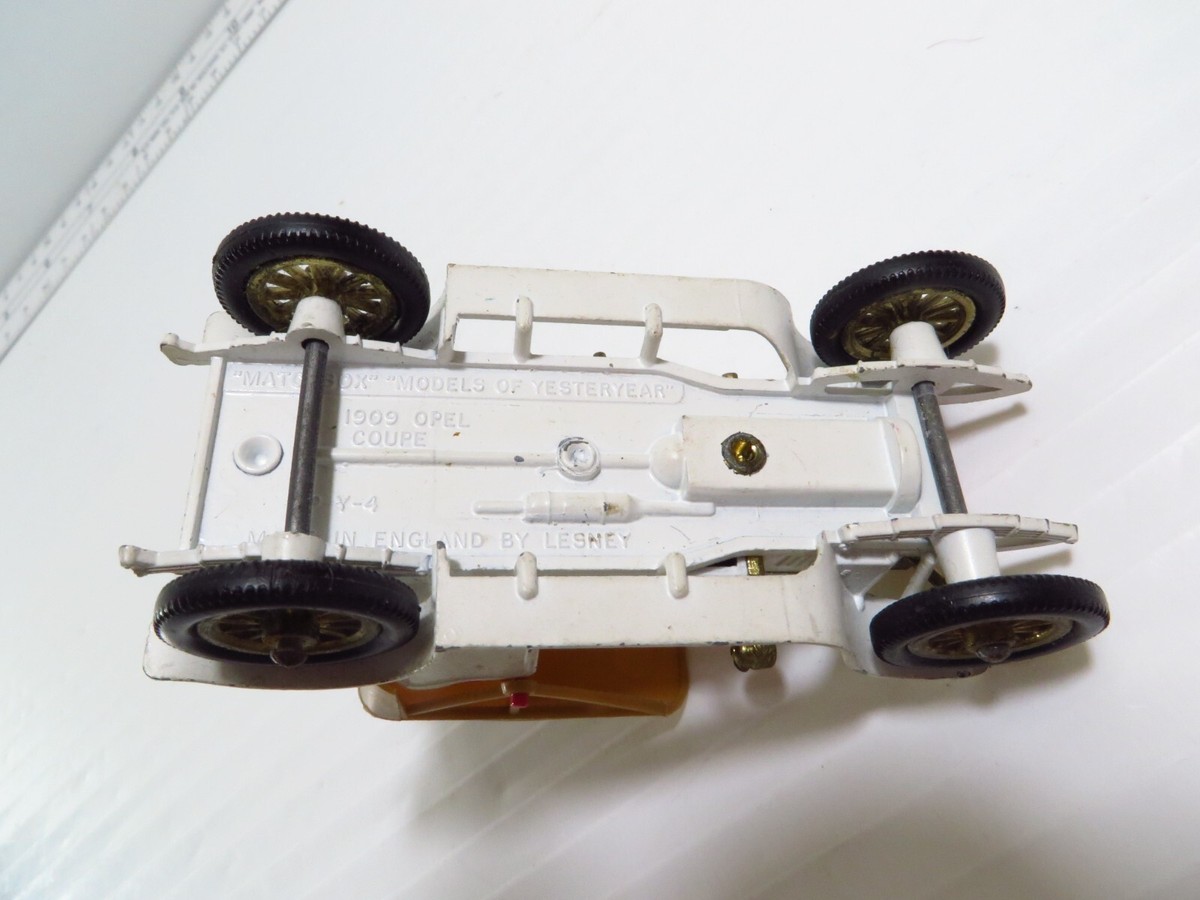 ヴィンテージ マッチボックス　1909 オペル クーペ　Y-4 Matchbox Models of Yesteryear Y4 1909 Opel Coupe Vintage