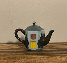 Decorative Vintage Solid Resin Ceramic Teapot Miniatures - Set of 10
