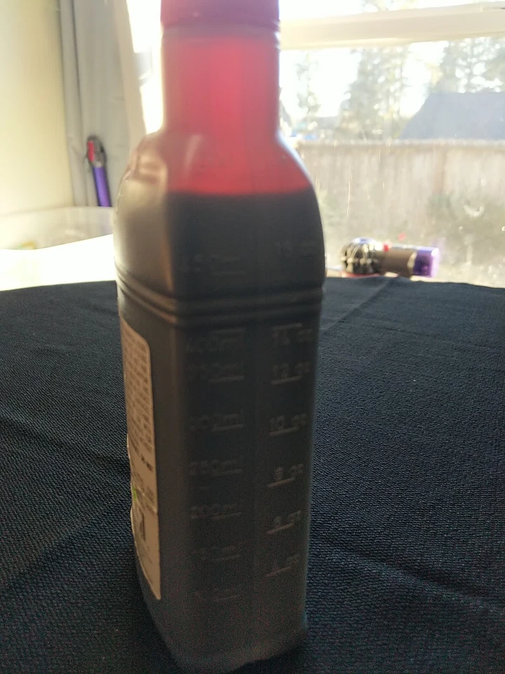 Pinta de Sangre Falsa 16 Fl Oz Disfraz Cine TV Teatro Accesorio Lavable Coagulado Foto 4 de 4