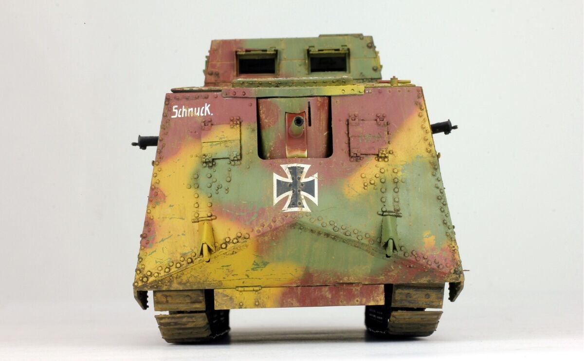 Pre-Order) German A7V KRUPP Tank (Full Interior) WWI 1:35 Pre-Order) German A7V KRUPP Tank (Full Interior) WWI 1:35