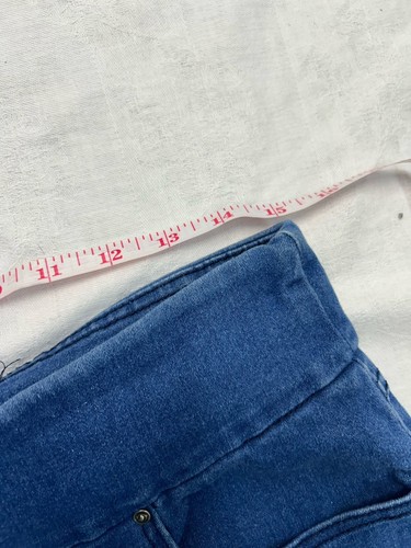 Time True Woman’s Denim Blue Elastic Waist Stretch Shorts, Size M(8-10). 1W - Picture 3 of 8