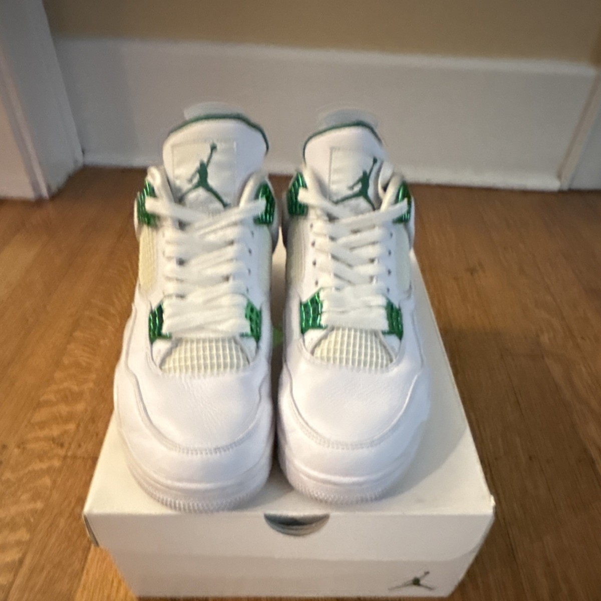 Nike Air Jordan 4 Retro 'Green Metallic' sneakers (model CT8527