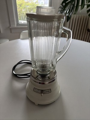 Vintage Waring Blender with Glass Clover pitcher Model 34BL87