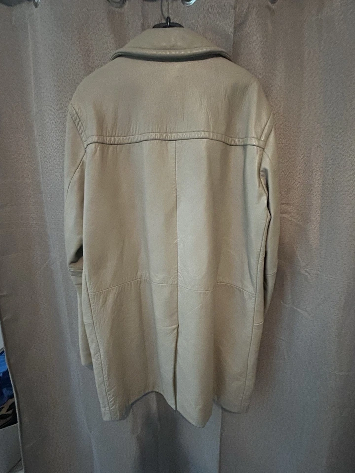 Véritable veste Hugo Boss Taille 52 en Cuir - Photo 2/4