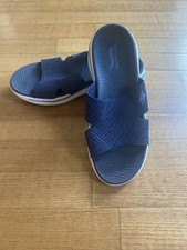 Skechers GO Walk Arch Fit Allure Wedge Slide Sandal Womens 8 Navy Blue Comfort