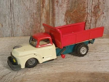Vintage Japanese 1950's Friction Tin Toy Studebaker Dump Truck No. S.S.S. 68195