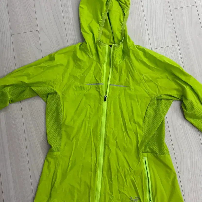 Arc'teryx Insenido Hoodie Women’s Lime S Lightweight Windbreaker thumbnail 4