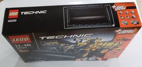 Lego 42030 Volvo L350F Wheel Loader NEW!  SELLER 20+ yrs Power Functions Technic