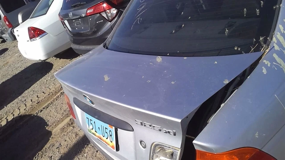 Trunk/Hatch/Tailgate Sedan Canada Market Fits 01-05 BMW 320i 29827066 - Image 2 of 4