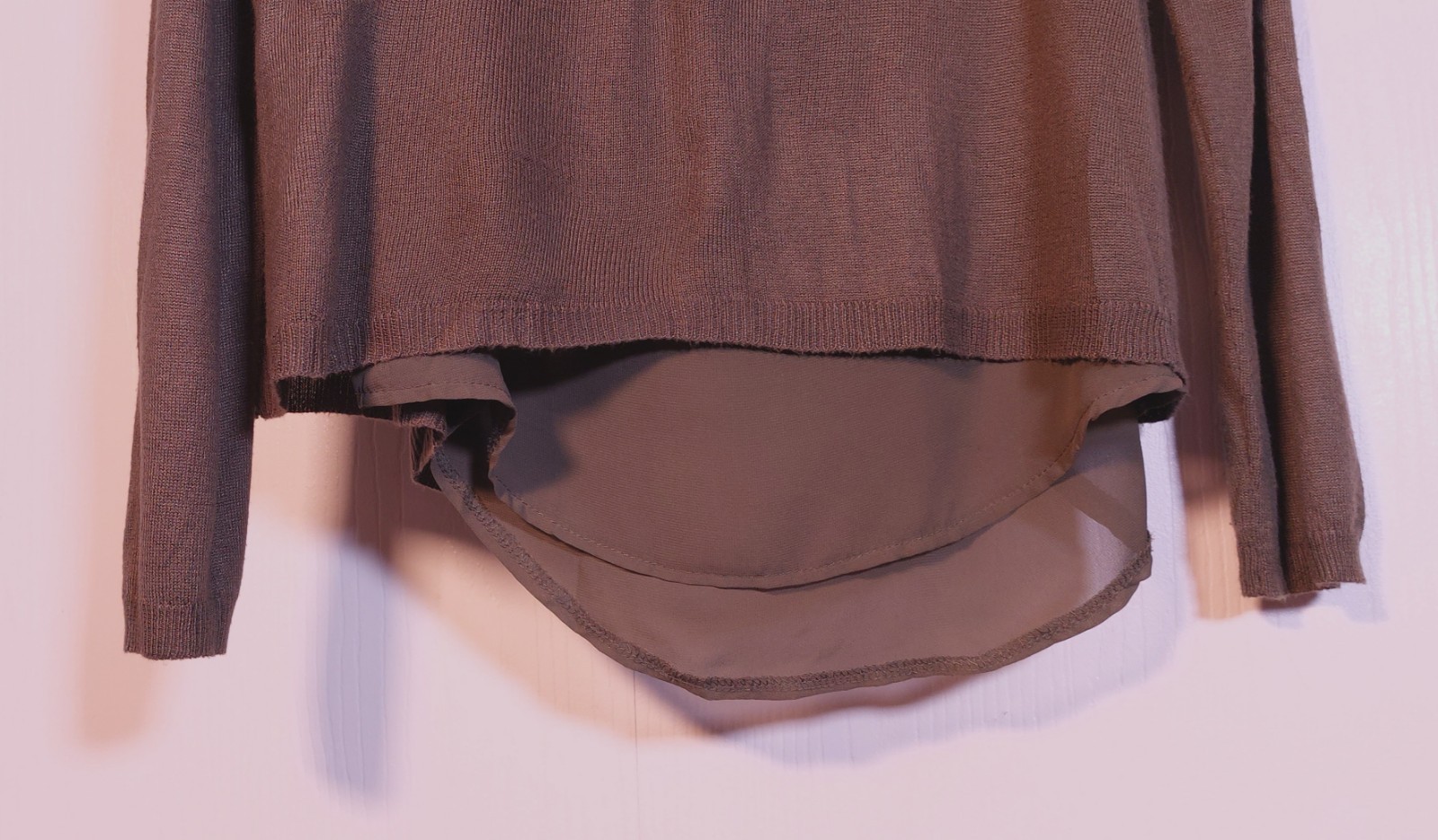 Verve Green Layered Split Back Size Medium Sweate… - image 4