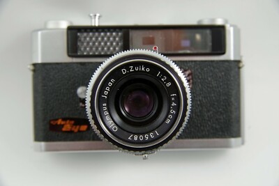 Olympus Auto-Eye Rangefinder with 45mm F2.8 Lens | eBay