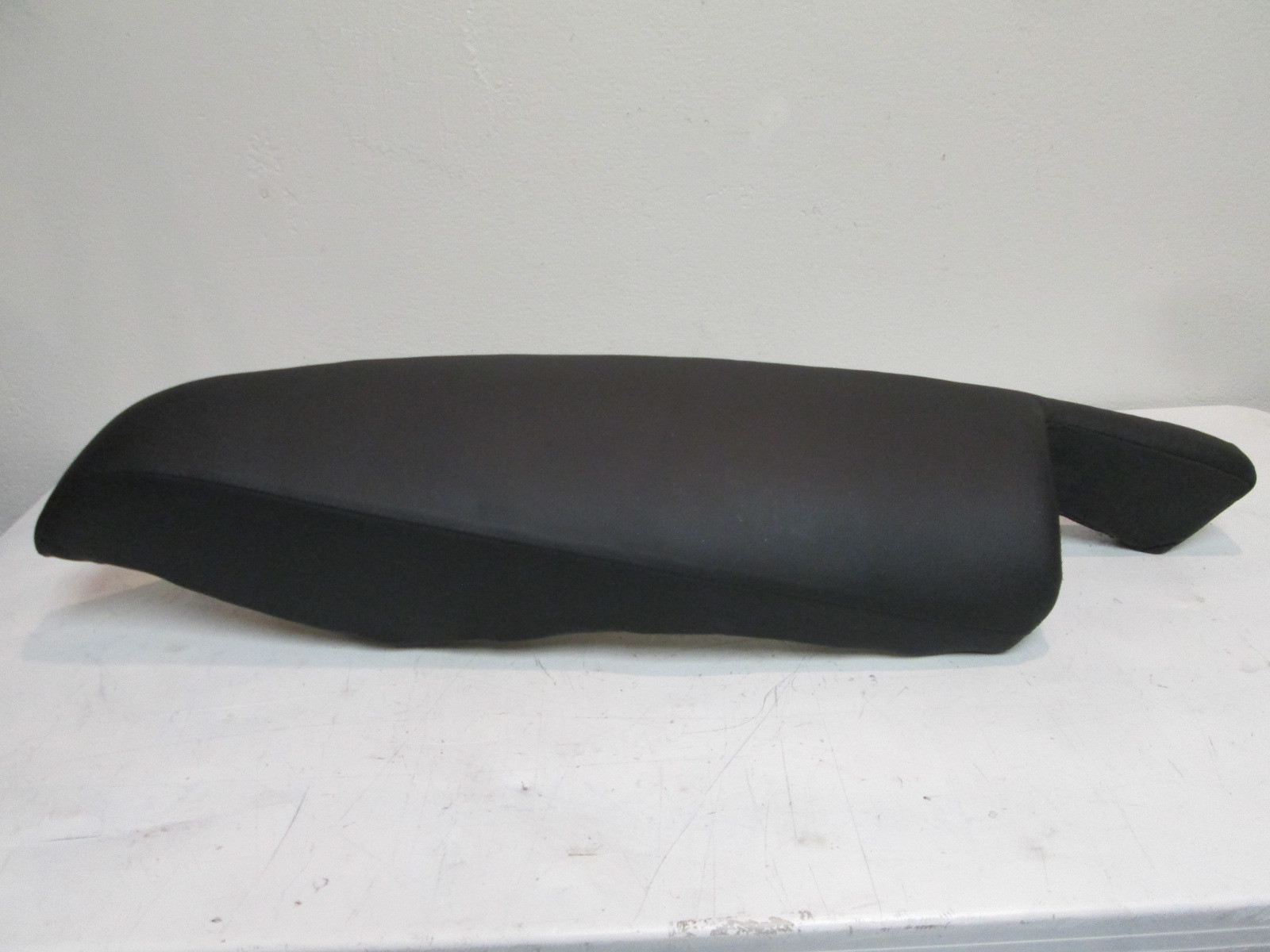 Maserati Quattroporte 05-08- Rear LH Arm Rest / Door Panel - Black