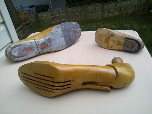 3 Vintage Vulcan Co. Bebee etc. Schuhformen aus Holz - Bild 3 von 9