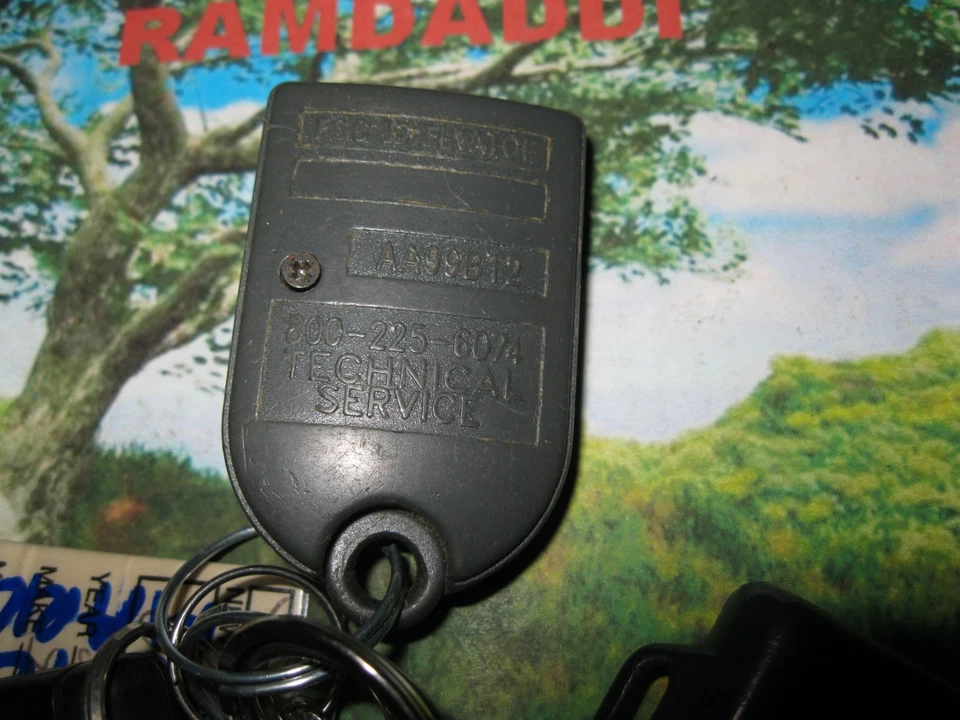 Audiovox ELVATOF AA99BT2, неоригинальный брелок, дистанционный передатчик, ПРОВЕРЕН В ЧИСТОТЕ! - Изображение 2 из 2