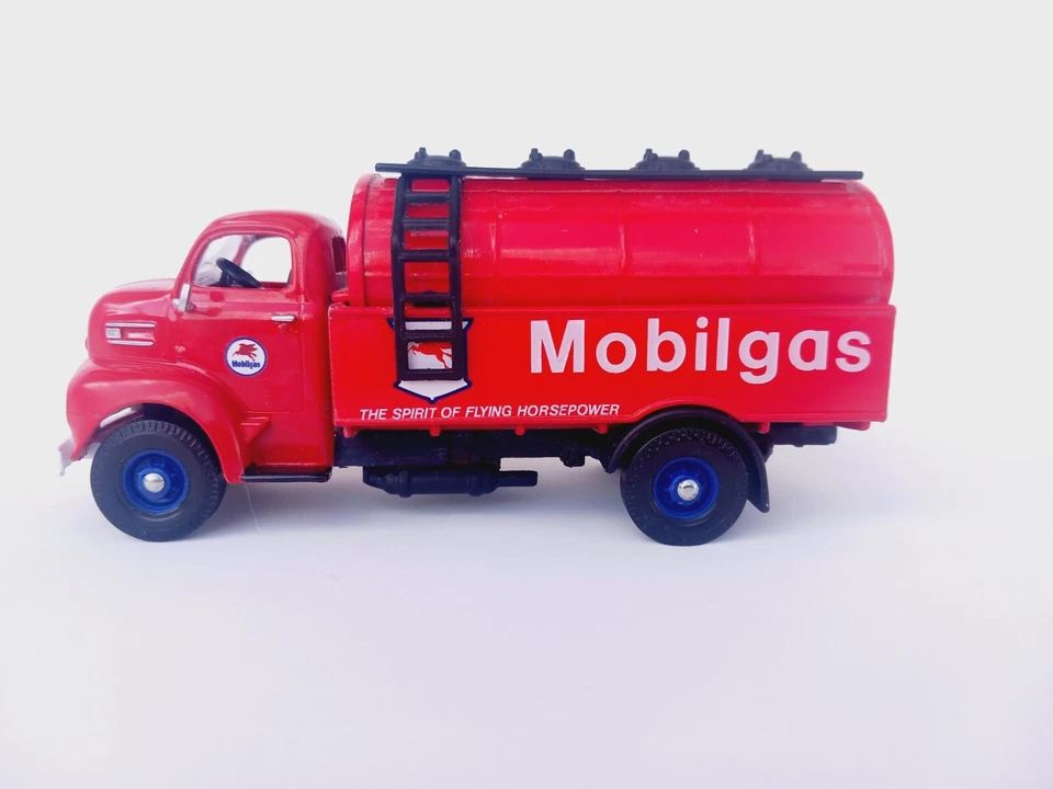 1/50 o scale 3d printed 1948 Ford COE tanker truck handmade custom kitbash - Image 2 of 4