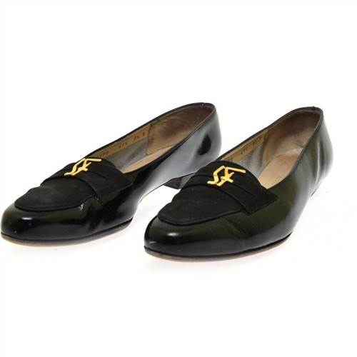 Vintage Salvatore Ferragamo Pumps Flat 