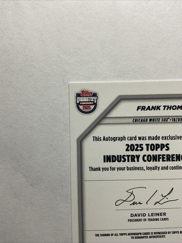 2025 Topps Industry Conference Frank Thomas On Card Auto #AEA-FT White Sox - Picture 8 of 10