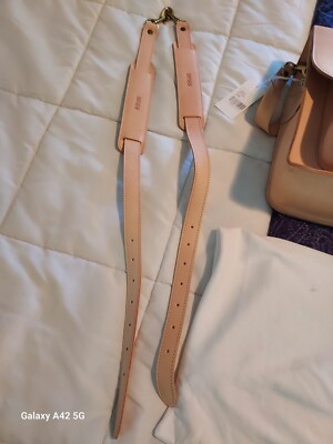 Vintage BREE Classic Leather Satchel, new and unused with dust bag
