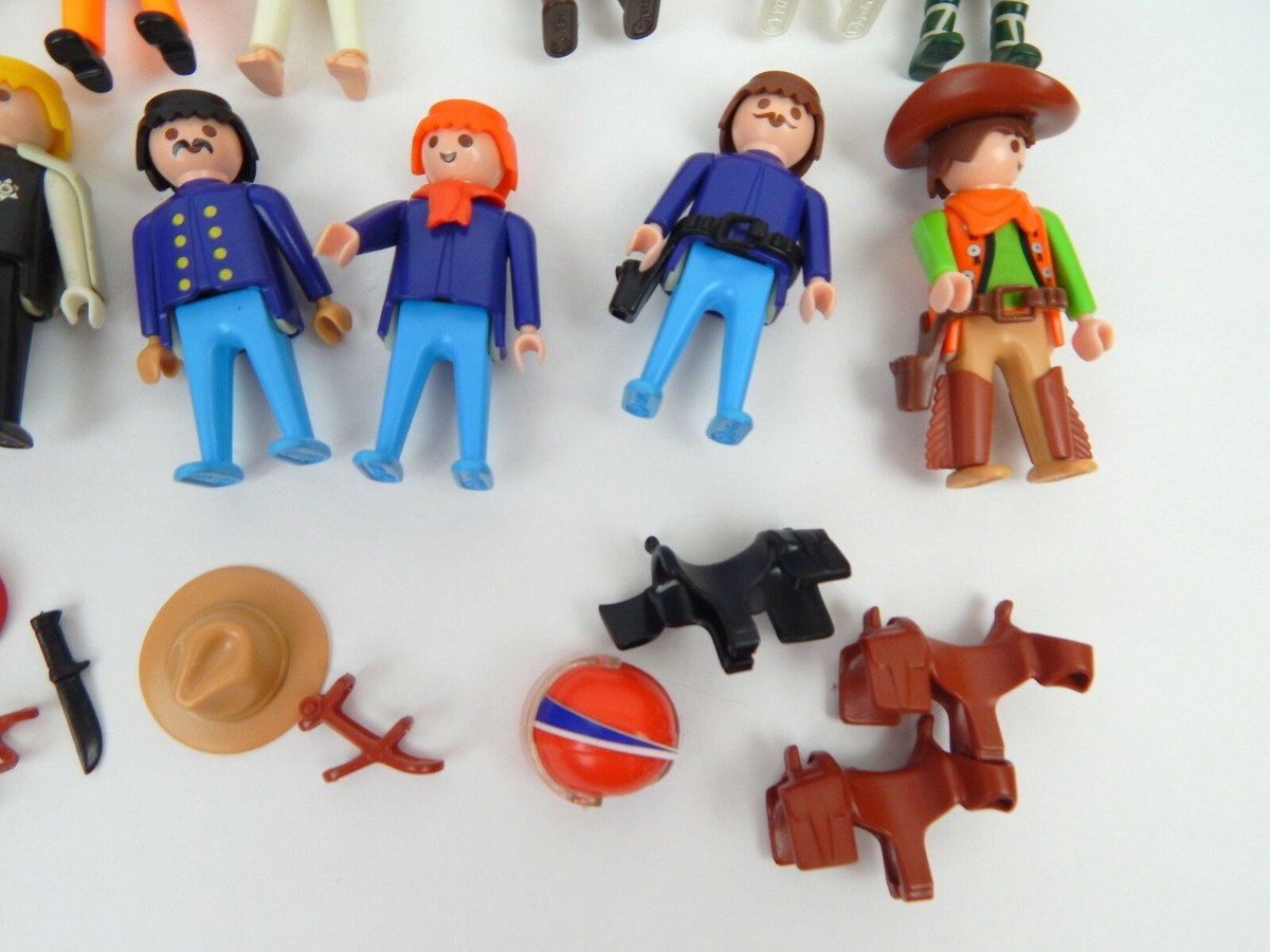 多彩なフィギュアと小物セット　geobra playmobile 25 Piece Lot Assorted Vintage 1974 Geobra Playmobil Figures