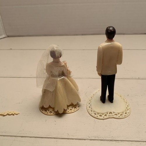 Lotto Topper Torta Matrimonio Vintage Sposo Campana Cherubino Pilastri Sposi Stand - Foto 9 di 15