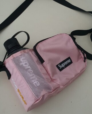 SS22 Supreme Side Bag Pink Shoulder Cordura Water resistant Nalgene Flasche 500ml