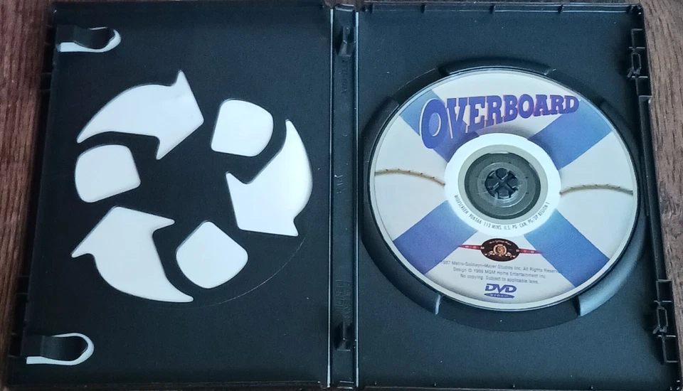 Overboard (DVD, 1987 MGM Studios) Kurt Russell Goldie Hawn  Foto 3 de 3