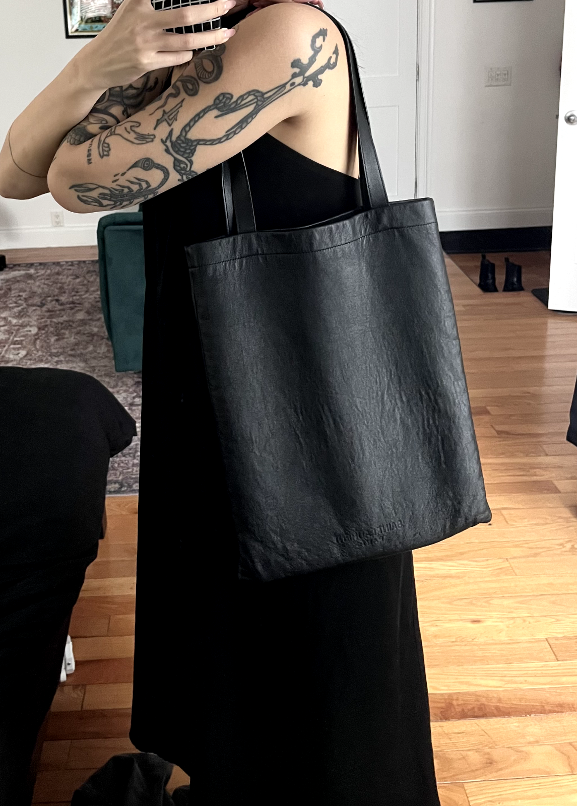 [RARO] Borsa tote Saint Laurent minimalista in pelle nera