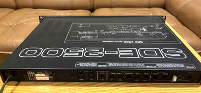 Roland SDE-2500 Digital Delay Vintage Rack Mount Effects Processor USED