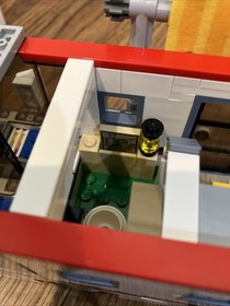 Lego 31052 Vacation Getaways Creator 3 In 1, RV Camper Boat Catamaran House