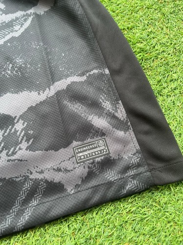 LIMITED CHELSEA FC Jersey- Exotic graphic Tee - Imagen 5 de 6